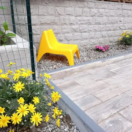 بيت ضيافة Pink House Garden 4*