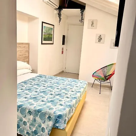 Pink House Garden Pensión