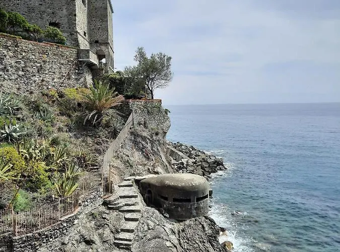 Pink House Garden 招待所 4*