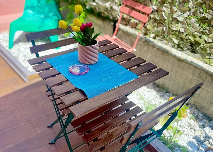 Pink House Garden بيت ضيافة مونتيروسّو ال ماري
