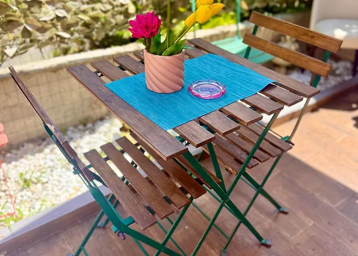Pink House Garden مونتيروسّو ال ماري