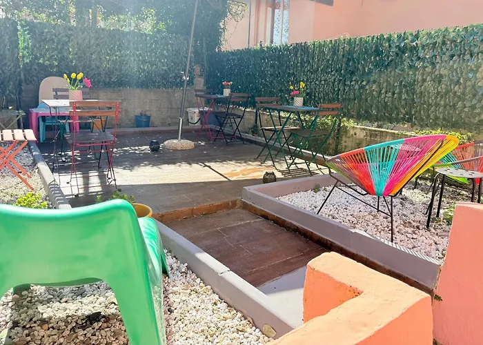 Pink House Garden بيت ضيافة 4*